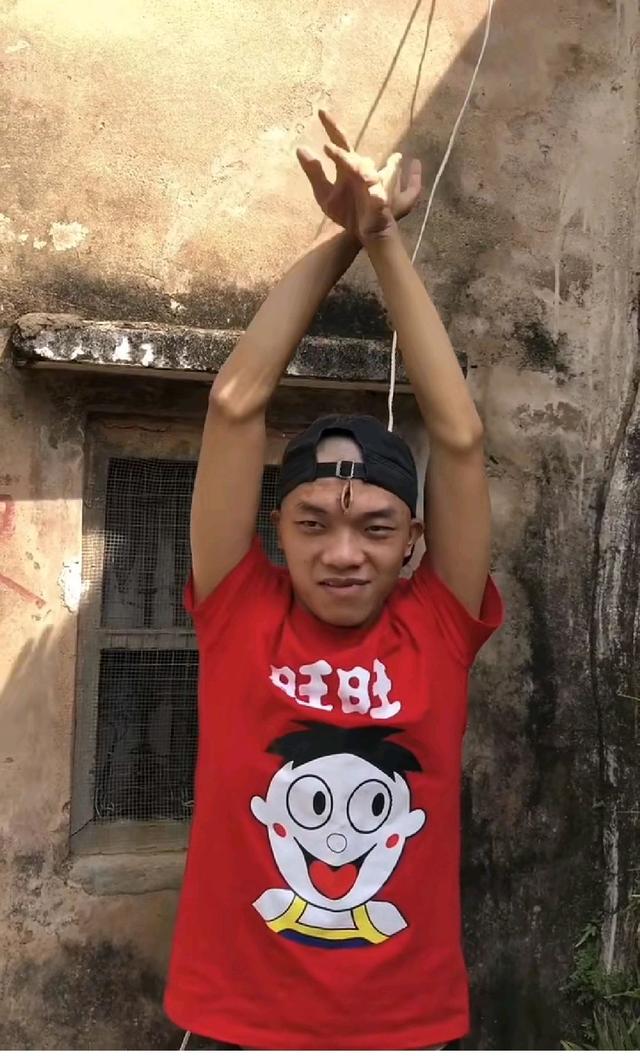 南边英雄浴火重生,赢得万众瞩目的简单介绍 南边英雄浴火重生,赢得万众瞩目的简单介绍