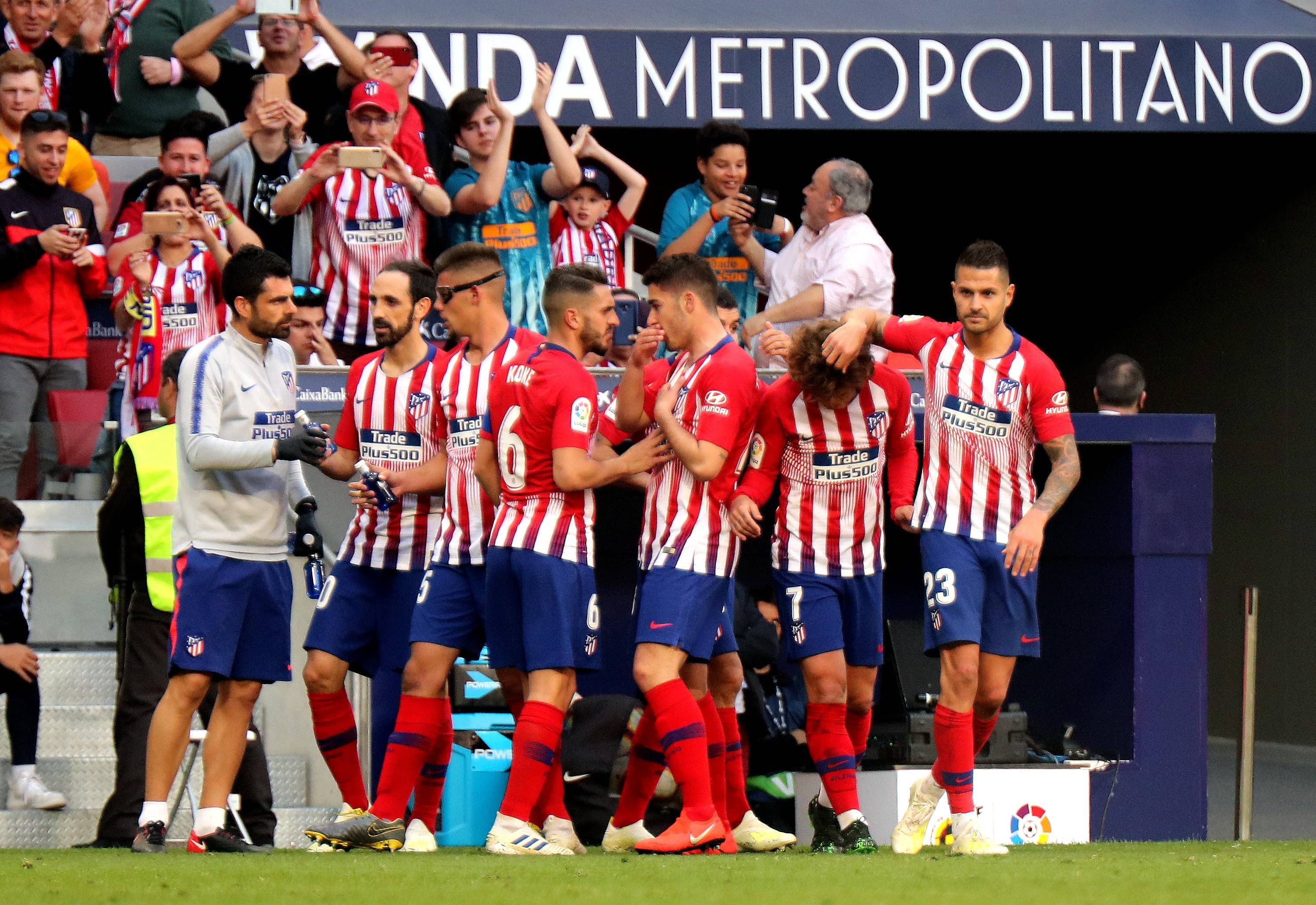 足球比赛剧情波澜起伏,球队竞争激烈 足球比赛剧情波澜起伏,球队竞争激烈