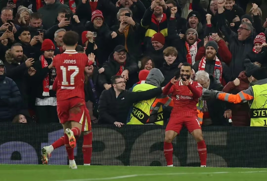 利物浦不敌强敌遭遇失利,榜首位置动摇不安 利物浦不敌强敌遭遇失利,榜首位置动摇不安