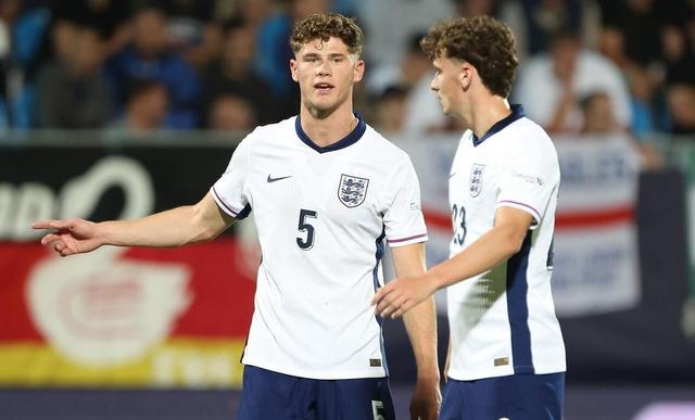 英格兰队迎战德国队,夺取关键胜利 英格兰队迎战德国队,夺取关键胜利