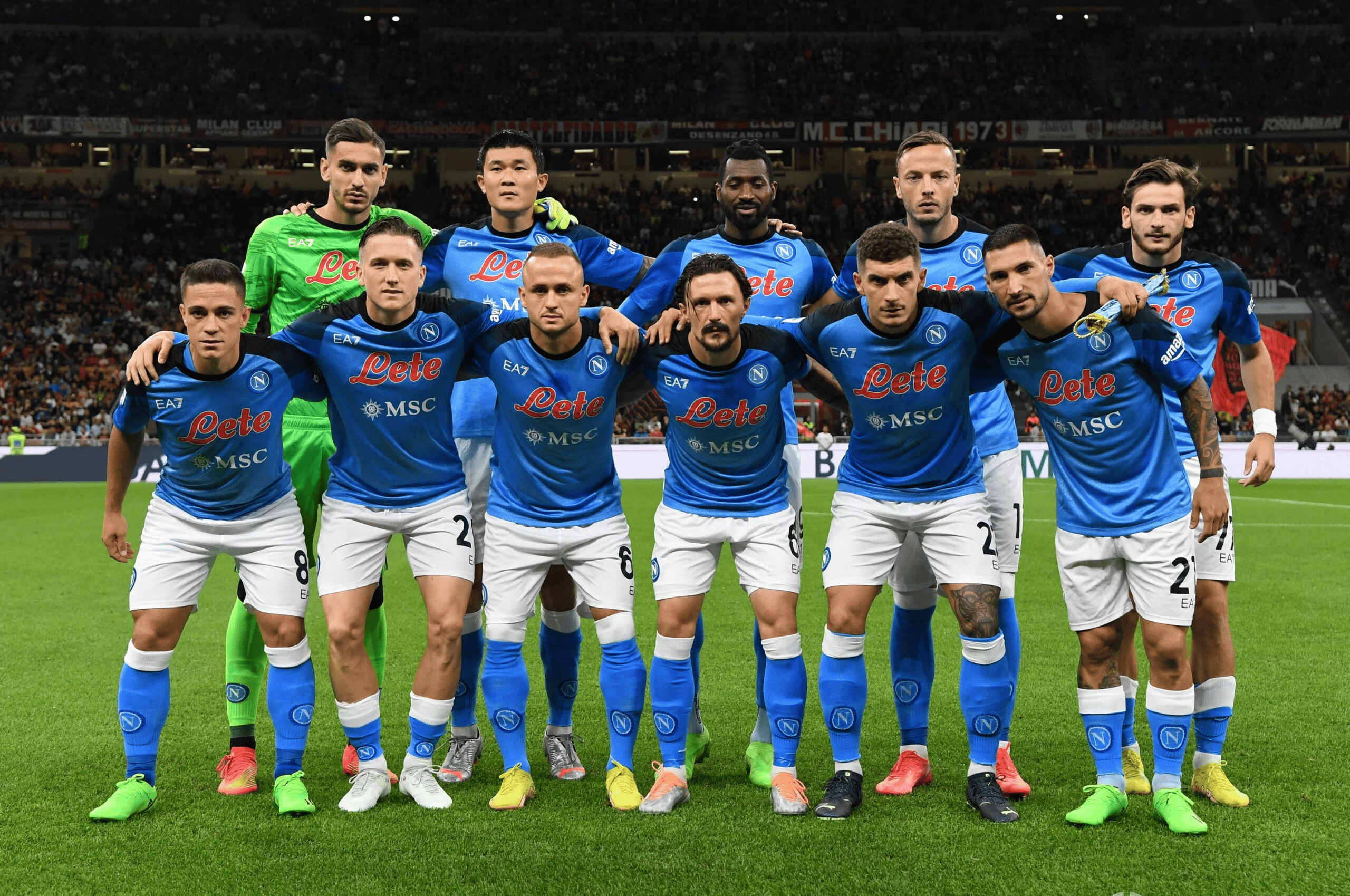 那不勒斯主场大败,排名滑落 那不勒斯主场大败,排名滑落