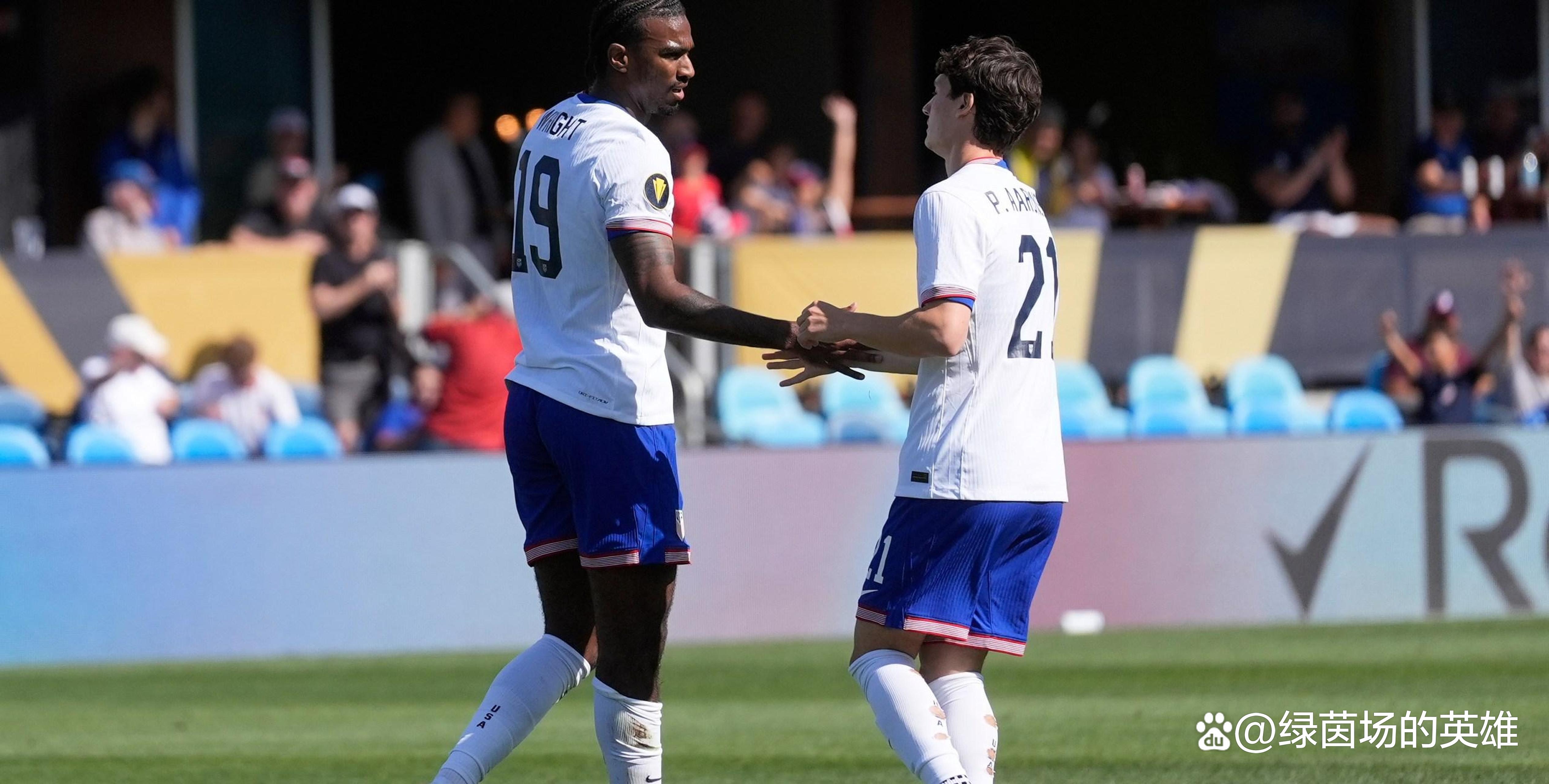 美国国家队在比赛中狂胜对手，展现出色