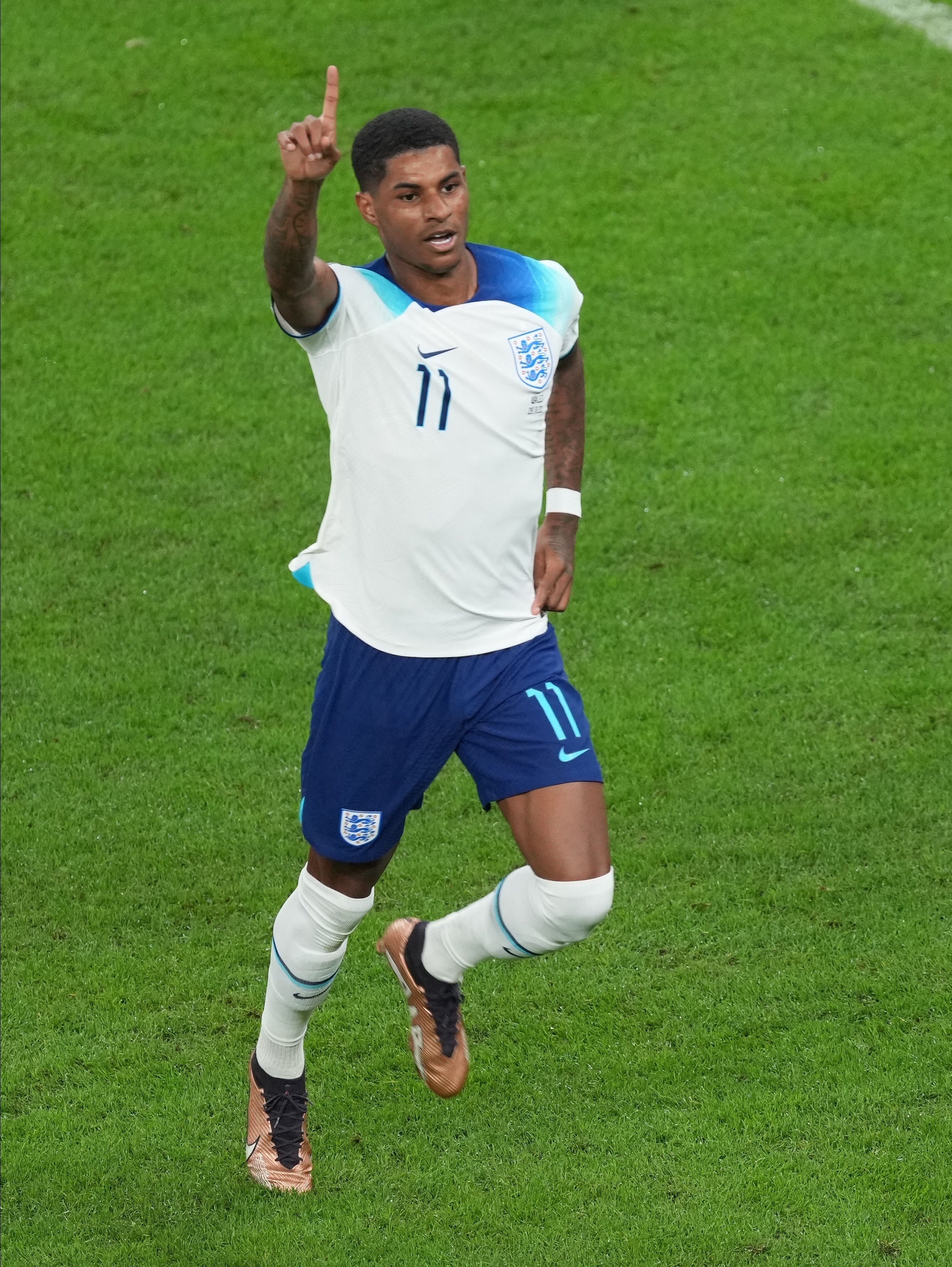 荷兰小胜塞尔维亚,出线希望一线生机的简单介绍 荷兰小胜塞尔维亚,出线希望一线生机的简单介绍