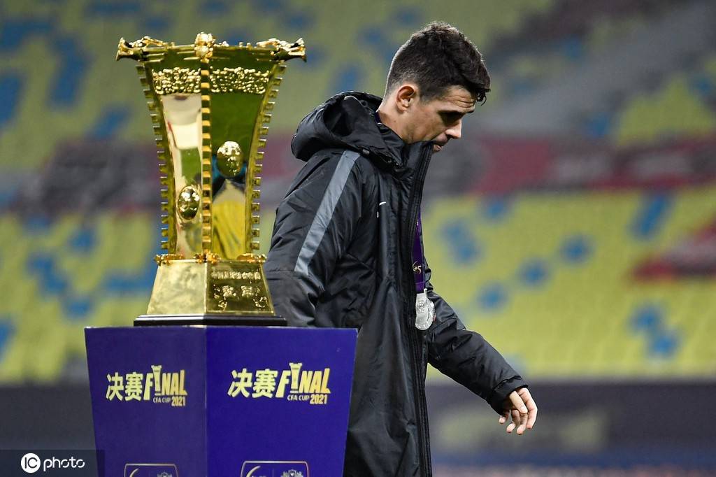 上海主场失利,江苏队客场胜出惊艳观众 上海主场失利,江苏队客场胜出惊艳观众