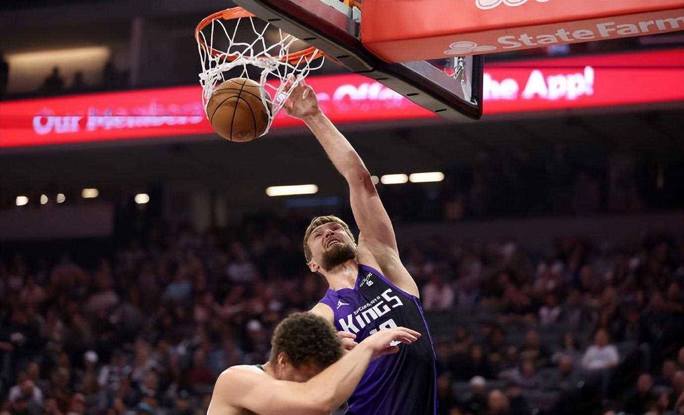 森林狼胜灰熊逆转,卡佩拉篮板大战埃尔南戈麦斯 森林狼胜灰熊逆转,卡佩拉篮板大战埃尔南戈麦斯