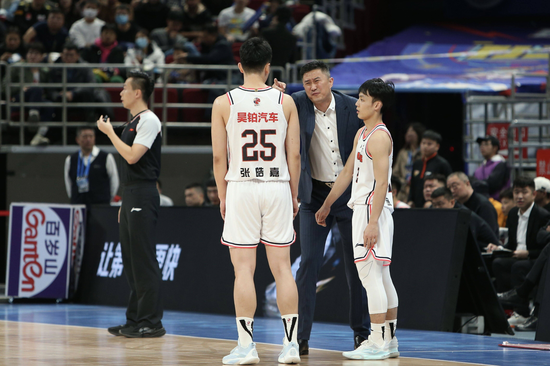 广东109-95胜山西夺三连胜，易建联砍下27分15个篮板