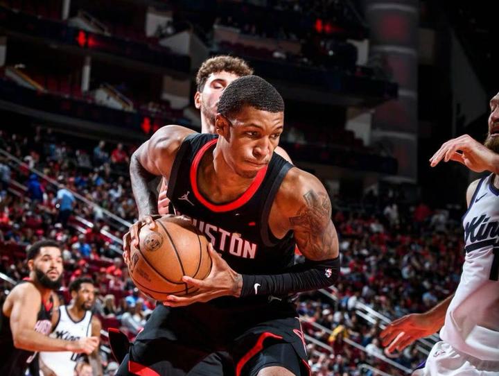 包含哈登生涯首次被犯规离场，火箭不敌快船的词条