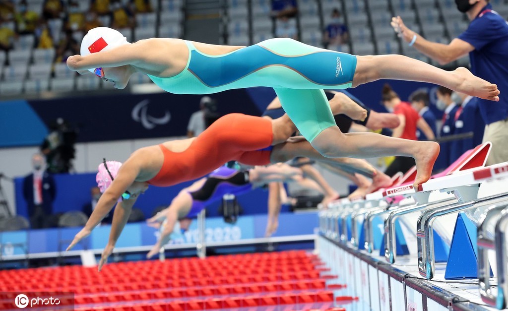 亚运会：中国米尔估兹打破男子50米仰泳世界纪录