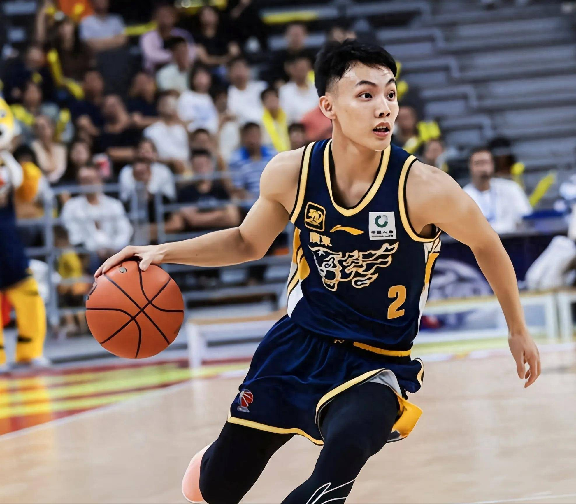 包含CBA季后赛首轮收官：山西、新疆晋级，广东、辽宁连胜晋级黑马闯入八强的词条